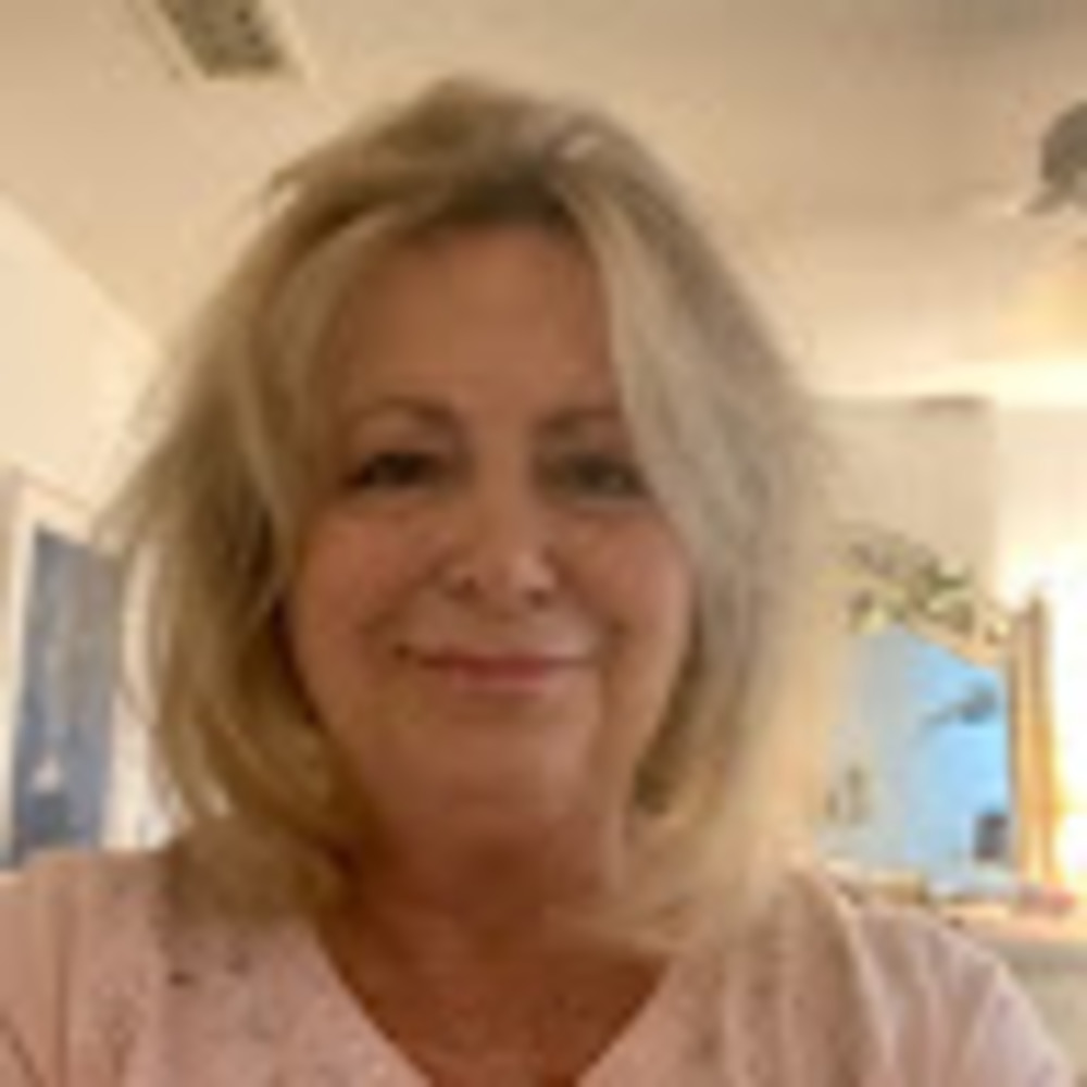 Meet your Posher, Denise